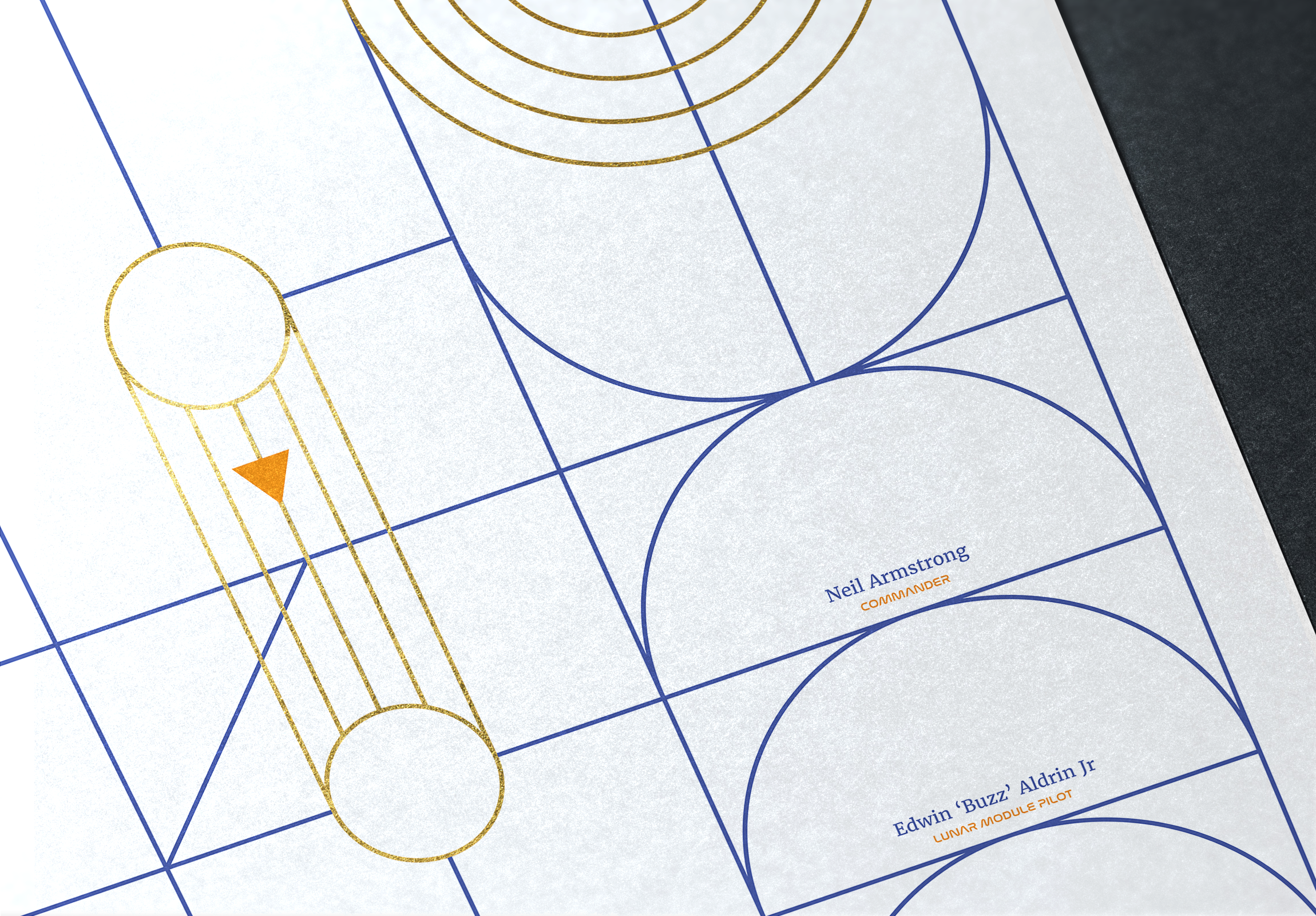 Apollo11_Outline_White
